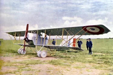Un biplan Nieuport 10 pendant la bataille de la Marne à l